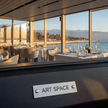 Аренда Ресторан Понтон на Имеретинской набережной — ART SPACE