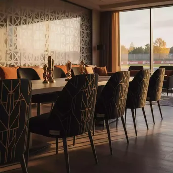 Аренда Комплект мебели стульев Royal Family NICO черный в отеле Radisson Lazurnaya — ART SPACE