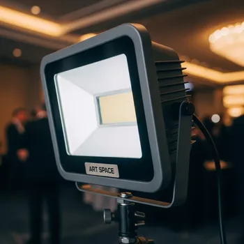 Аренда Прожектор светодиодный в Sochi Marriott Krasnaya Polyana — ART SPACE