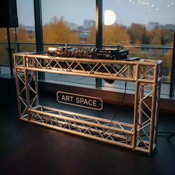 Аренда Стол диджейский на фермах в ресторане «Магеллан» — ART SPACE