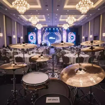 Аренда Барабанные тарелки Zildjian A Custom в Swissôtel Resort Sochi Kamelia — ART SPACE