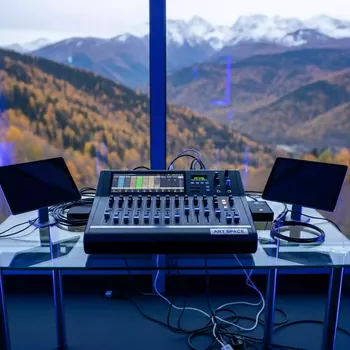 Аренда Микшер цифровой Mackie DL 1608 на курорте «Газпром» (Альпика) — ART SPACE