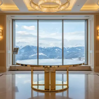 Аренда Стол Premium Tavola D 180 золото в Radisson Hotel Rosa Khutor — ART SPACE