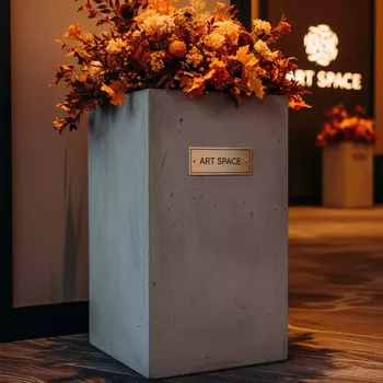 Аренда Кашпо для цветов Prosperplast Urbi Square Beton бетон 49 21 л в Pullman Sochi Centre — ART SPACE