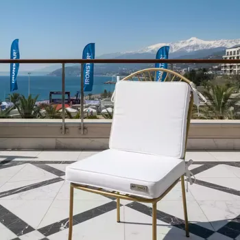 Аренда Подушка на стул белая 40х42 см в Courtyard by Marriott Sochi — ART SPACE