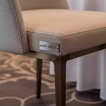 Аренда Стул Хит с широким сиденьем рогожка Monreal каркас бронза в Mövenpick Hotel — ART SPACE