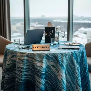 Аренда Скатерть круглая цвета морская волна 3,3 м в отеле Radisson Lazurnaya — ART SPACE