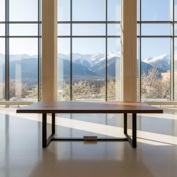 Аренда Стол Лидер 1 1500х800 мм орех каркас черный в Sochi Marriott Krasnaya Polyana — ART SPACE