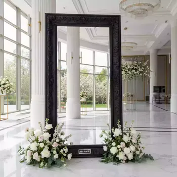 Аренда Зеркало Долина грёз черное в Radisson Blu Resort & Congress Centre — ART SPACE