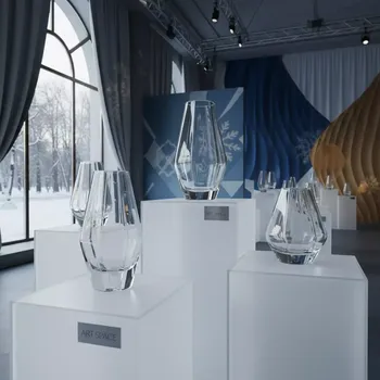 Аренда Набор ваз прозрачных Графико в парке «Ривьера» — ART SPACE