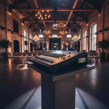 Аренда Пульт микшерный AST 6FX USB в усадьбе Голицына — ART SPACE