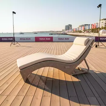 Аренда Кресло GS 909 плетеное с подушкой на Имеретинской набережной — ART SPACE