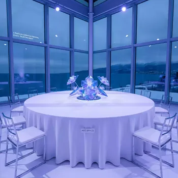 Аренда Стол банкетный White cloth D 180 2208WT в Radisson Collection Paradise — ART SPACE