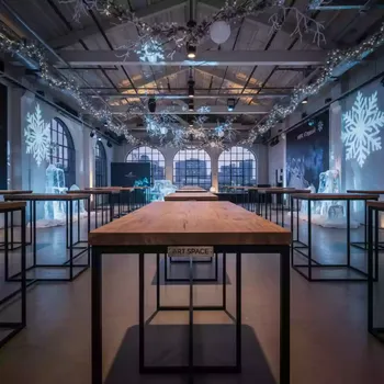 Аренда Столы лофт высокие в МФК «Горный» — ART SPACE