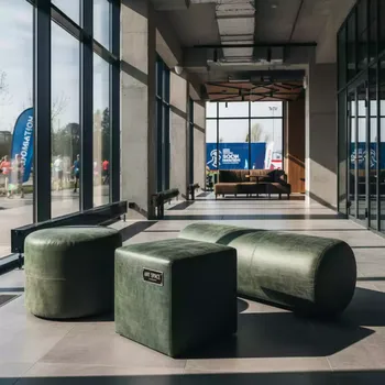 Аренда Пуфы зеленые Норман набор из 3 в Delta Sirius — ART SPACE