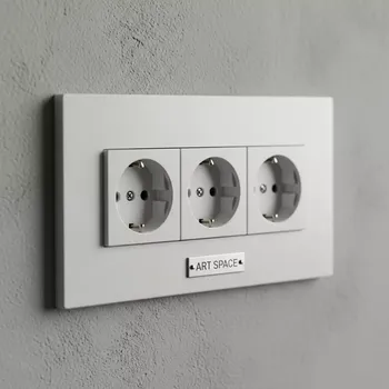 Аренда Розетка тройная Schneider Electric Бланка с заземлением белая в ресторане «Паруса» — ART SPACE