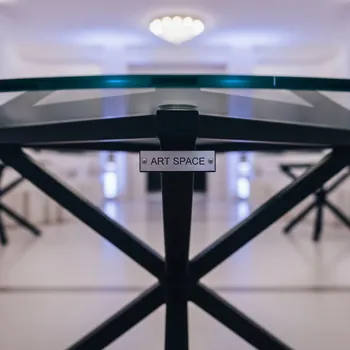 Аренда Стол банкетный круглый черный Loft прозрачная столешница черное подстолье в Imeretinskiy Hotel — ART SPACE