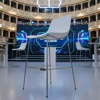 Аренда Барный стул Miura White в Зимнем театре — ART SPACE