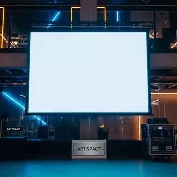 Аренда Экран для проектора с электроприводом Lumien Cinema Tensioned Control LCTC 100113 16 9 332х187 MW в Courtyard by Marriott Sochi — ART SPACE