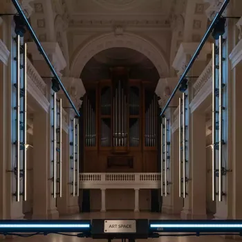 Аренда Световая панель Linear Moving Wall Shehds в Зале органной и камерной музыки — ART SPACE