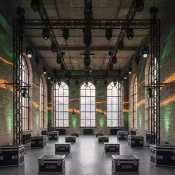 Аренда Комплект света 04 Универсальный Опти в Green Flow Hotel — ART SPACE