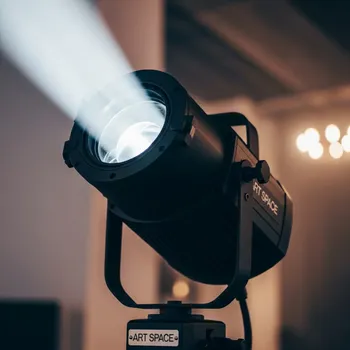 Аренда Световая пушка Dialighting в Stella di Mosca — ART SPACE