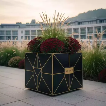 Аренда Кубик для выращивания рассады 75х75 см в Sport Inn Hotel & Wellness — ART SPACE