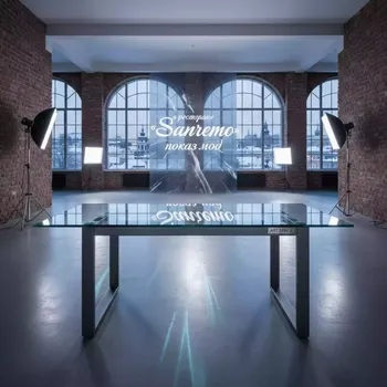 Аренда Столы стеклянные прямоугольные в ресторане «Sanremo» — ART SPACE
