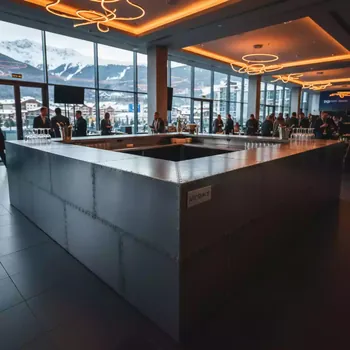 Аренда Столешница для барной стойки стальная Jumbo Corner Desk в Radisson Hotel Rosa Khutor — ART SPACE