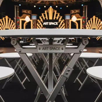 Аренда Стол складной пластиковый Helen Folding Table Ø60 в Panorama by Mercure — ART SPACE