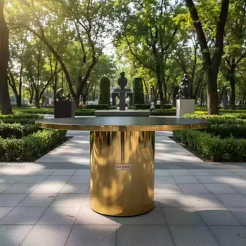 Аренда Стол Selina черно золотой 80х72 см в парке «Ривьера» — ART SPACE