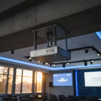 Аренда Крепление для проектора Wize Pro PR24A в Courtyard by Marriott Sochi — ART SPACE