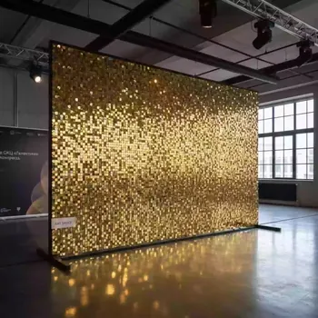 Аренда Фотозона на год из пайеток золото в ОКЦ «Галактика» — ART SPACE