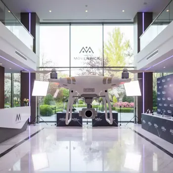 Аренда Квадрокоптер DJI Phantom 4 Pro в Mövenpick Hotel — ART SPACE
