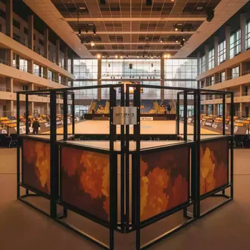 Аренда Инфостенд в конгресс-холле отеля Жемчужина — ART SPACE