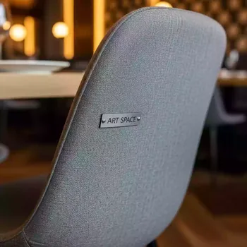 Аренда Чехол E01 на стул Eames уплотненный серый в ресторане «Баран-Рапан» — ART SPACE