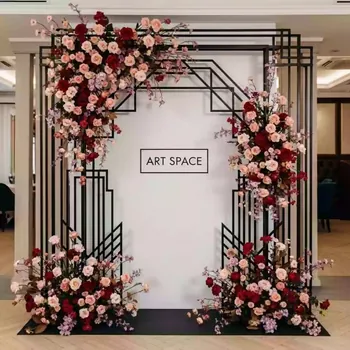 Аренда Фотозона из цветов с кованым декором в ресторане «Плакучая Ива» — ART SPACE