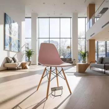 Аренда Стул пластиковый Eames каркас бук розовый в отеле «Богатырь» — ART SPACE