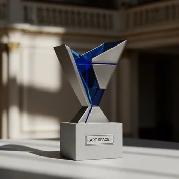 Аренда Кубок в форме рога изобилия в Зимнем театре — ART SPACE