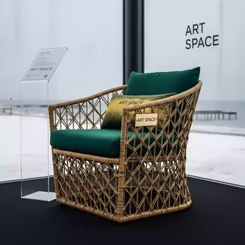 Аренда Кресло плетеное с подушкой Alga на пляже «Мандарин» — ART SPACE