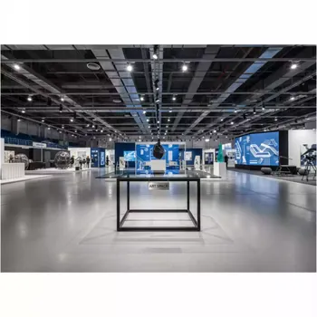 Аренда Стол обеденный Ливерпуль стекло 120х120 в ледовой арене «Шайба» — ART SPACE