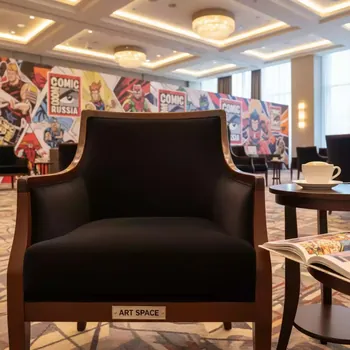 Аренда Полукресла Dolche велюр черный Teddy 020 морилка черная в Courtyard by Marriott Sochi — ART SPACE