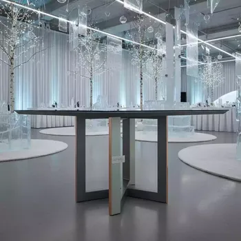 Аренда Подстолье 1216EM в ресторане «D.O.M» — ART SPACE