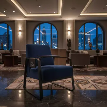 Аренда Стул Venezia BLACK на ножках с подлокотниками и столиком синий в Mövenpick Hotel — ART SPACE