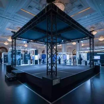 Аренда Сцена разборная для выступлений 10х8 м в казино «Сочи» — ART SPACE