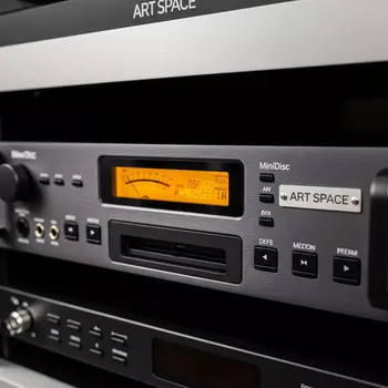 Аренда Проигрыватель MD Tascam MD 350 в Imeretinskiy Hotel — ART SPACE