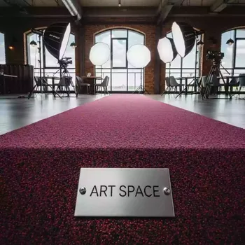 Аренда Ковровые дорожки в ресторане «Voda» — ART SPACE