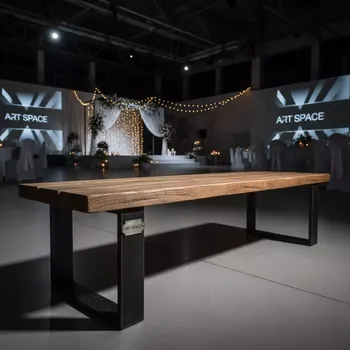 Аренда Скамья деревянная Officina Bench на Сочи Автодроме — ART SPACE