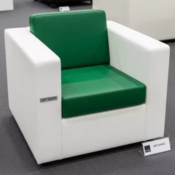 Аренда Кресло Cube бело зеленое из экокожи в Green Flow Hotel — ART SPACE