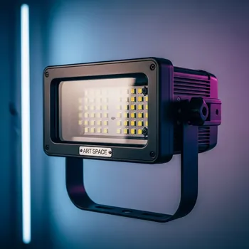 Аренда Стробоскоп Involight LED Strob 140 в комплексе «Дагомыс» — ART SPACE